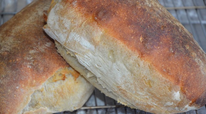 Hvedebrød med surdej – Et nemt og dejligt brød